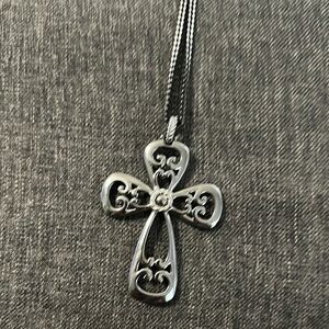 Elegant Silver Cross Pendant Necklace